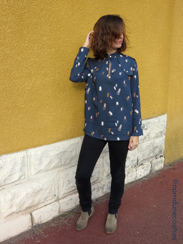 look femme blouse rocaille jeans bottines chelsea